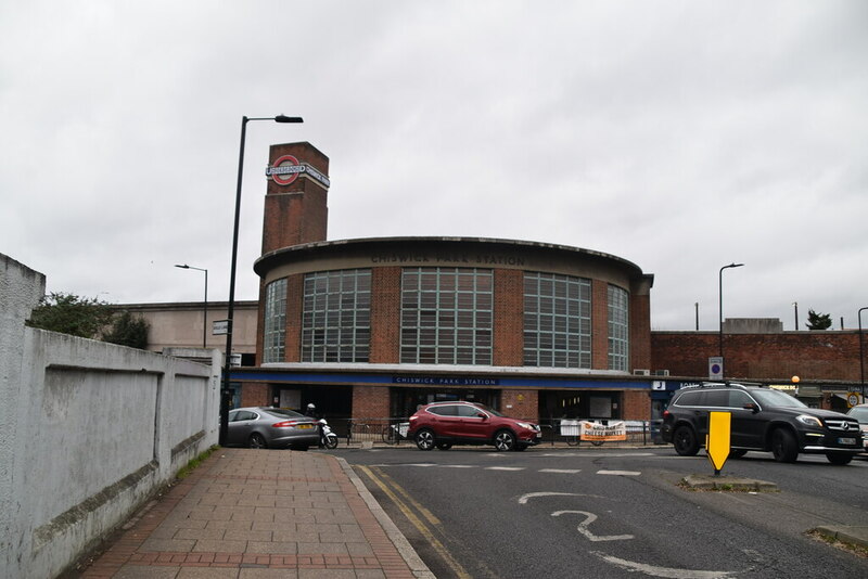 Driving Lessons in Chiswick W4