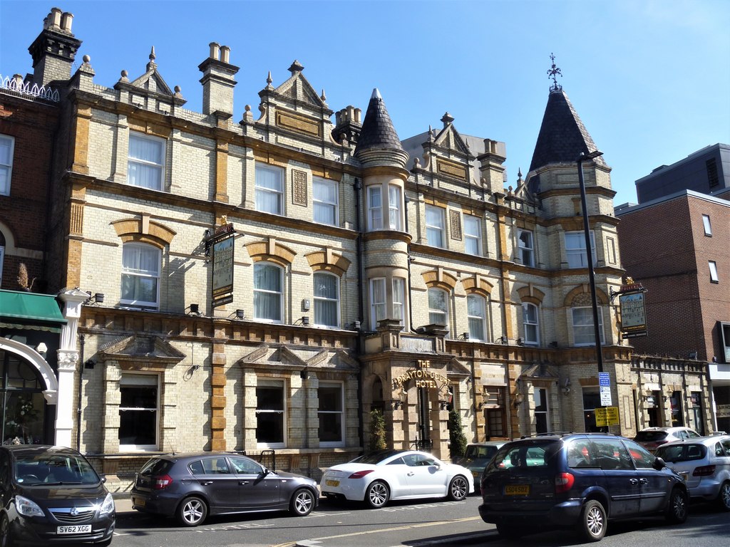 Driving lessons in West Ealing W13