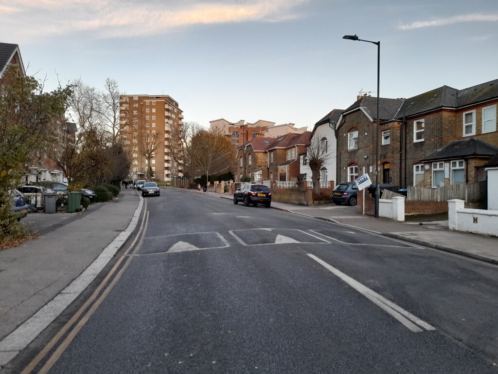 Driving lessons in Willesden NW10